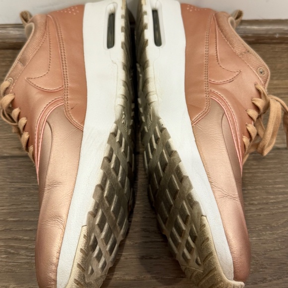 Women's Nike Air Max Thea Rose Gold Sneakers Size 9.5 Leather Shoes - Picture 7 of 13